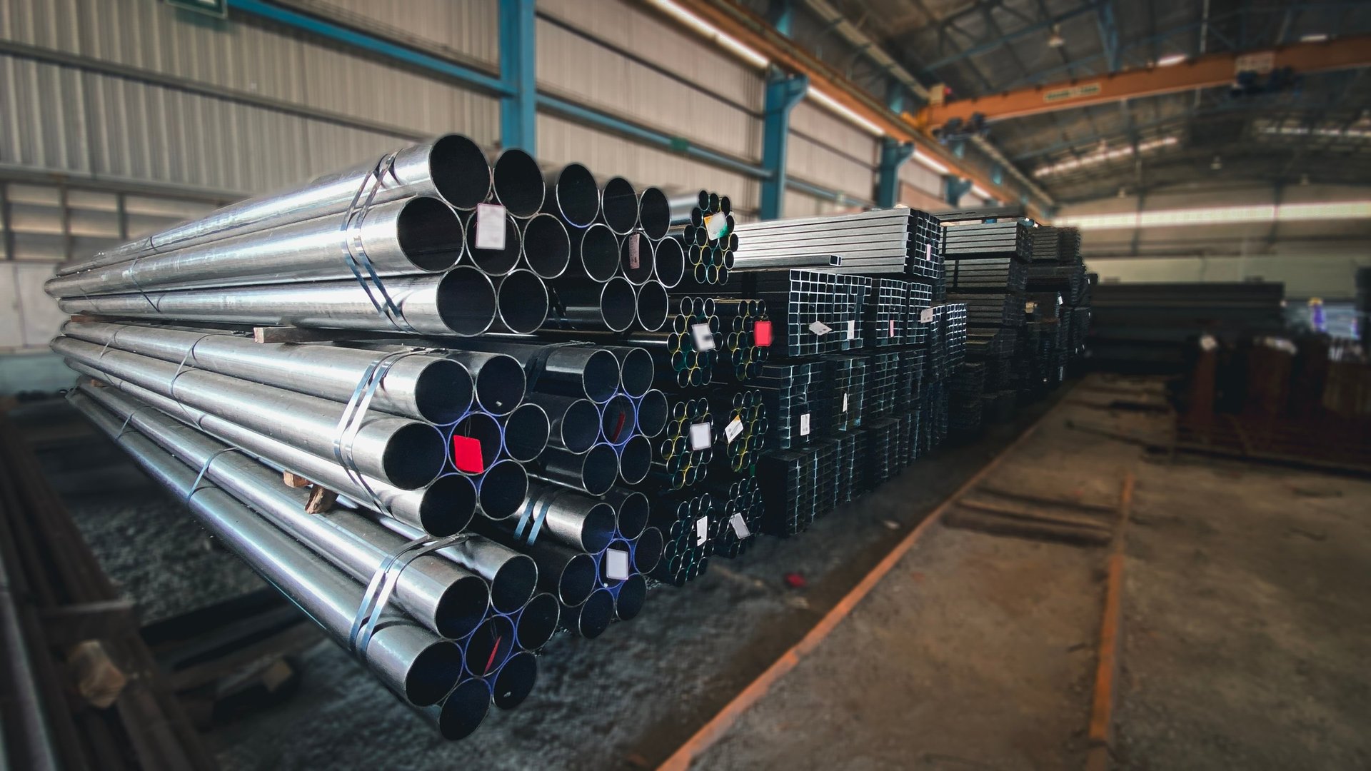 Port discharge and quay handling of a construction materials consignment