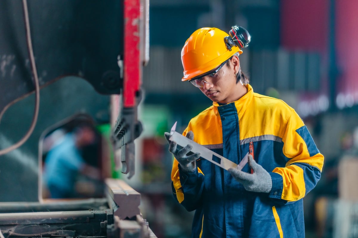S355JR Steel Plate inspection context showing procurement-relevant plate details