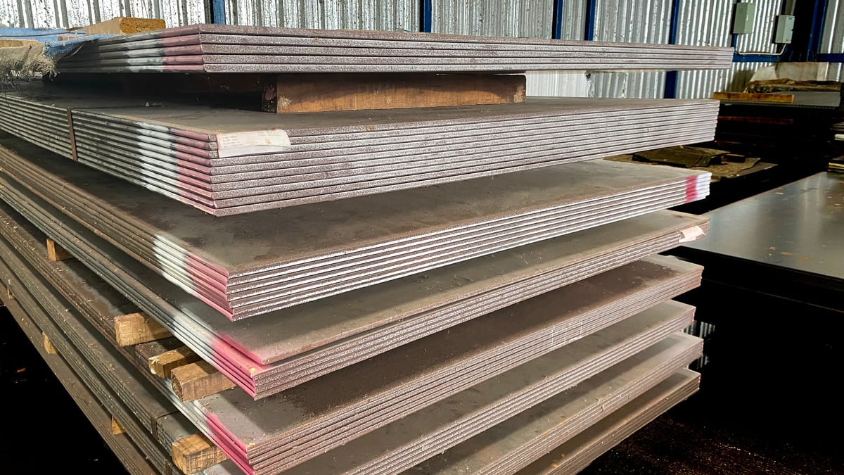 Mild Steel Plate inspection context showing procurement-relevant plate details