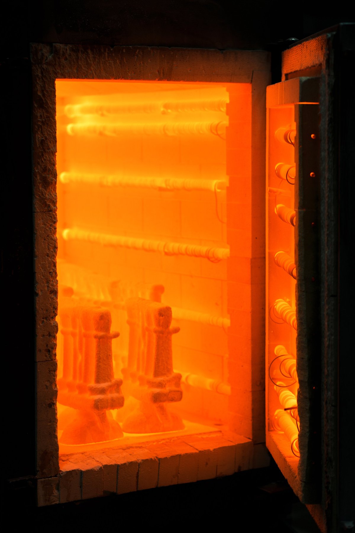 Steelmaking laboratory spectrometer station with a 5SP heat sample linked to a billet heat identifier.
