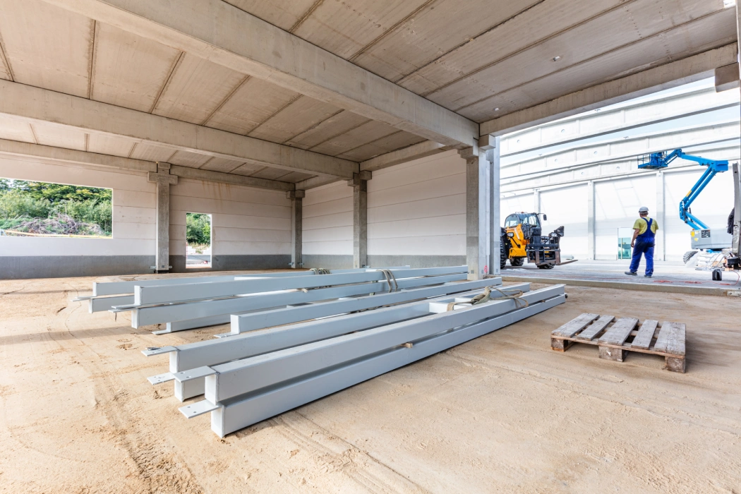 steel profile in warehouse construction